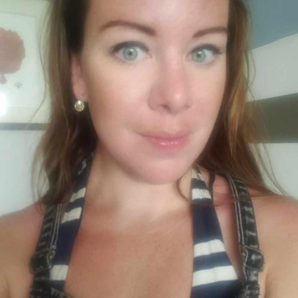 Meet your Posher, Caitlin